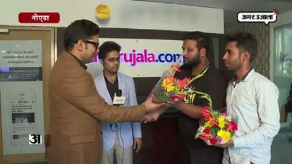 AMARUJALA TV starts Meet Your Idol initiative, makes fans of Manoj Muntashir Meet him