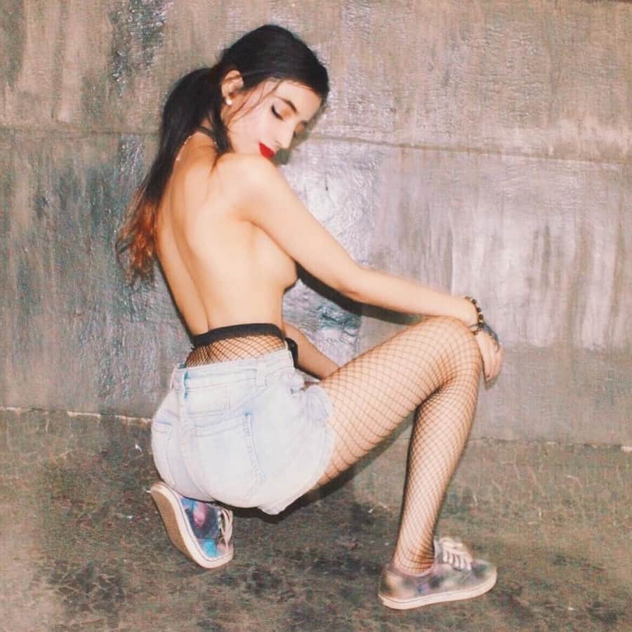 Ramanand Sagar great granddaughter Sakshi Chopra steams up Instagram with her latest pictures