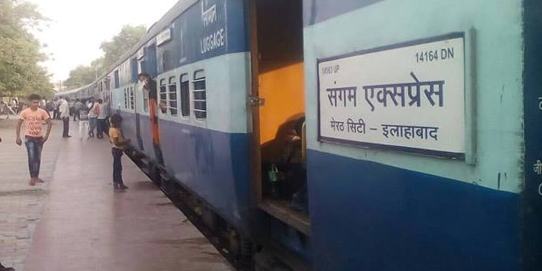 engine fail of sangam express passengers angry