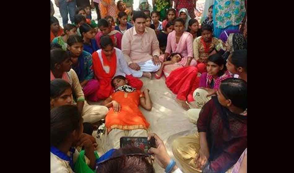 girls protesting for school upgradation in faridabad, three fall ill and hospitalised