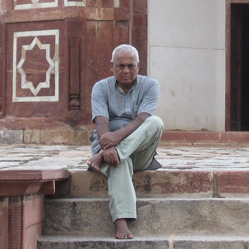 68 years old retired engineer Alag Natarajan 'matkaman' quenches thirst of South Delhi