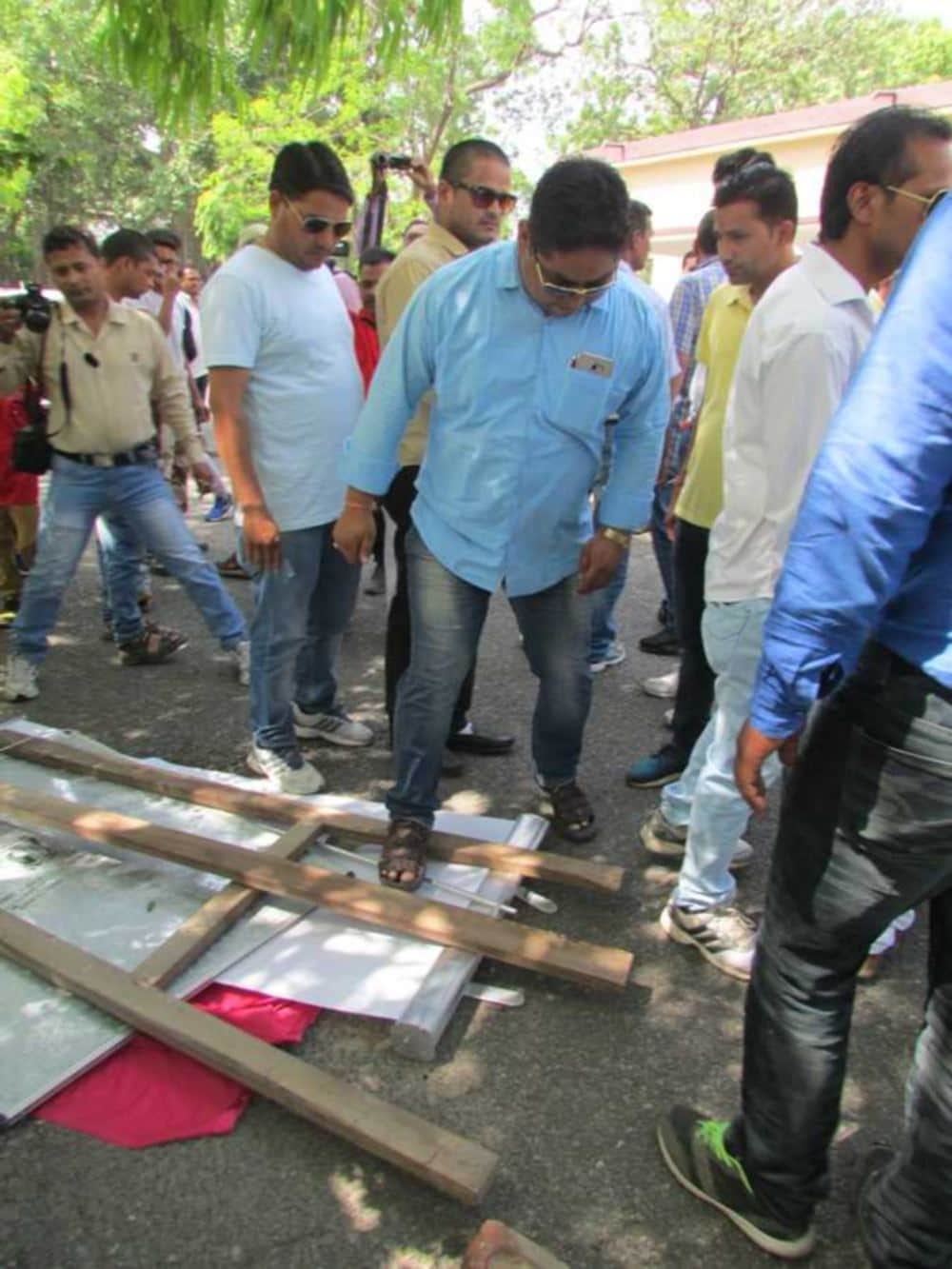 bjp worker bad attitude in program