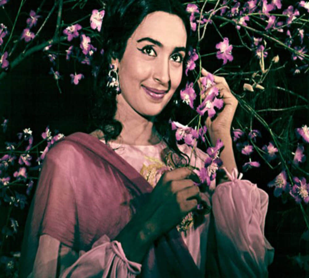 Nutan Over Dispute With Mother Did Not Talk For Many Years Of Her Life Know The Reason Why