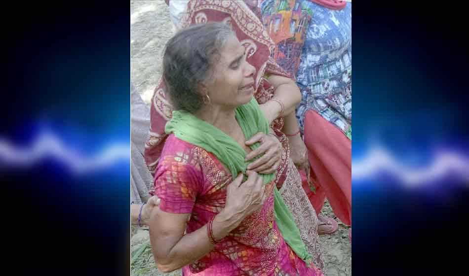 farmer father and son died due to electricity shock in ghaziabad 