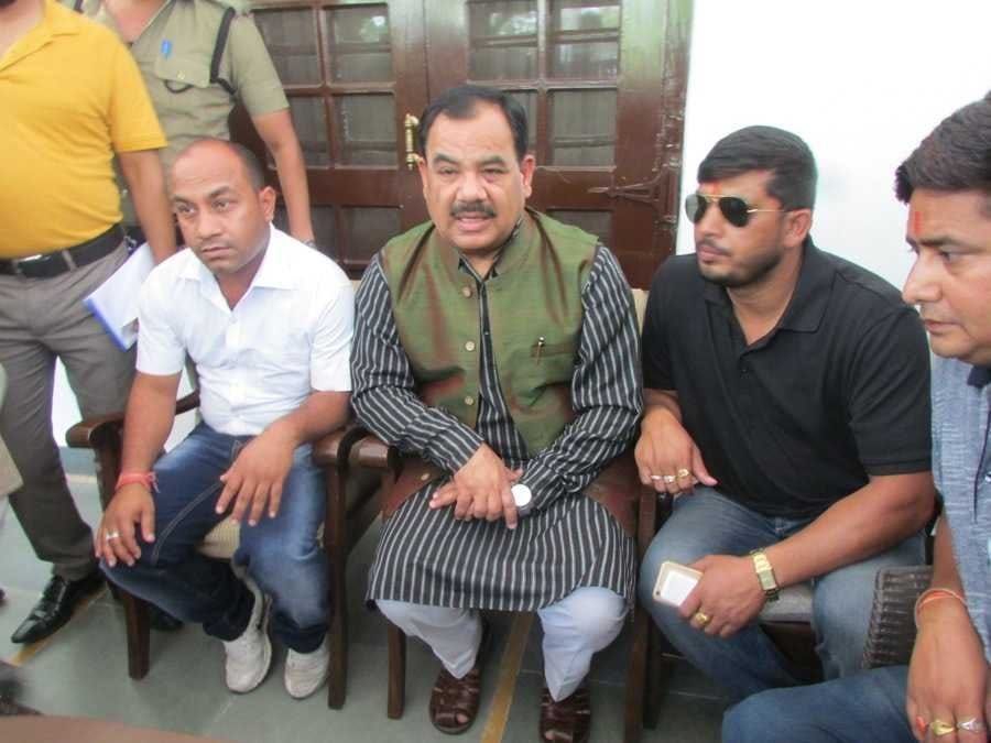 bjp worker bad attitude in program