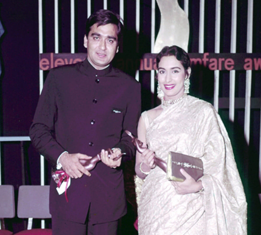 When actress Nutan slapped Sanjeev Kumar in public