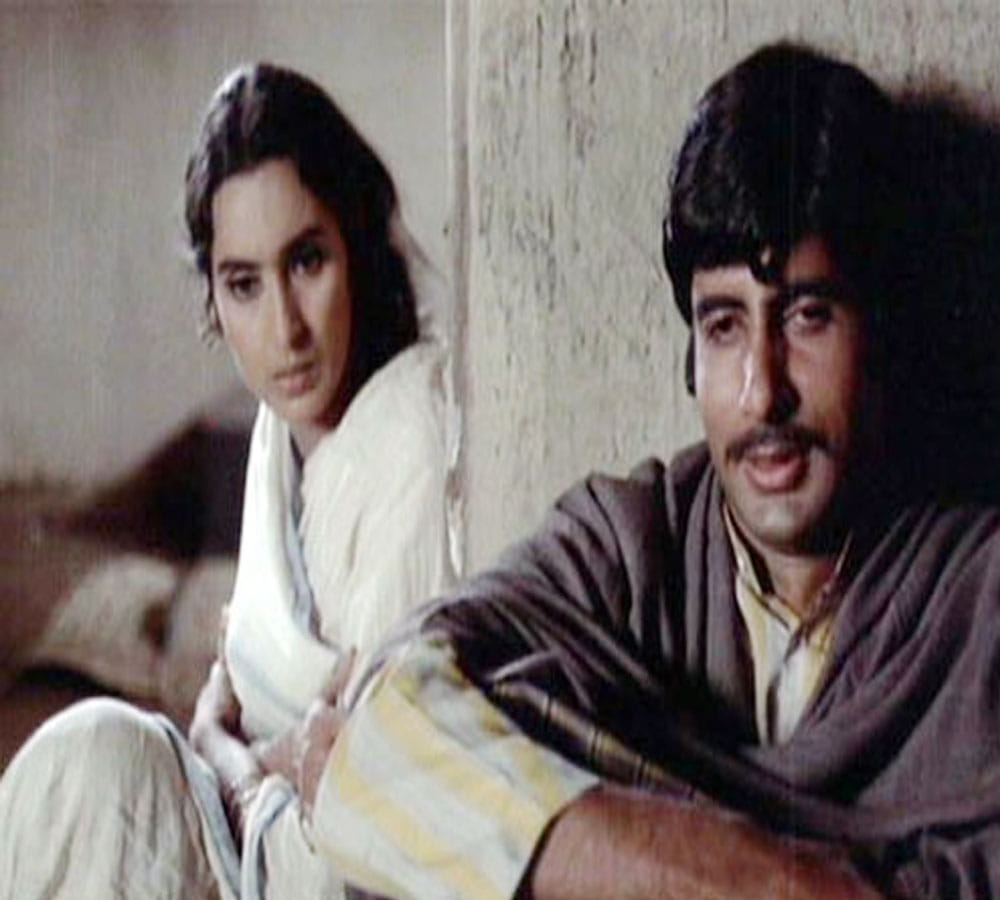When actress Nutan slapped Sanjeev Kumar in public
