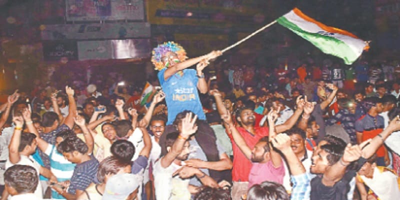 INDIA celebration of victory, midnight road jam police lathicharged on the crowd