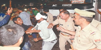 INDIA celebration of victory, midnight road jam police lathicharged on the crowd