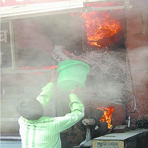 The devastating fire in the Karnail Hotel, view Photos