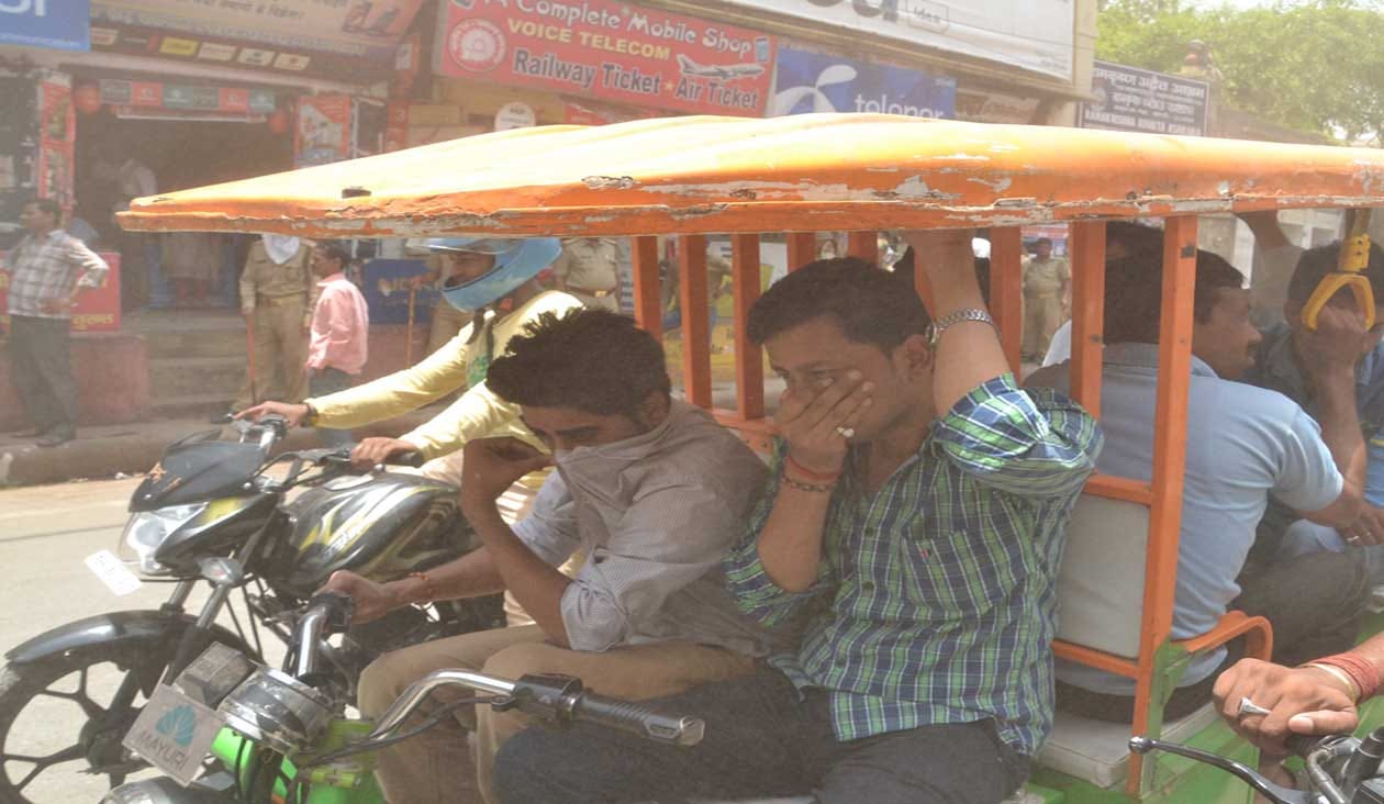 AIR pollution Update Air quality dangerous level in Gorakhpur