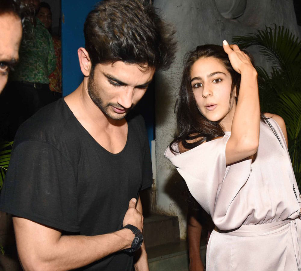 Sara Ali Khan And Mommy Amrita Singh Spotted With Sushant Singh Rajput To Discuss Her Debut Film
