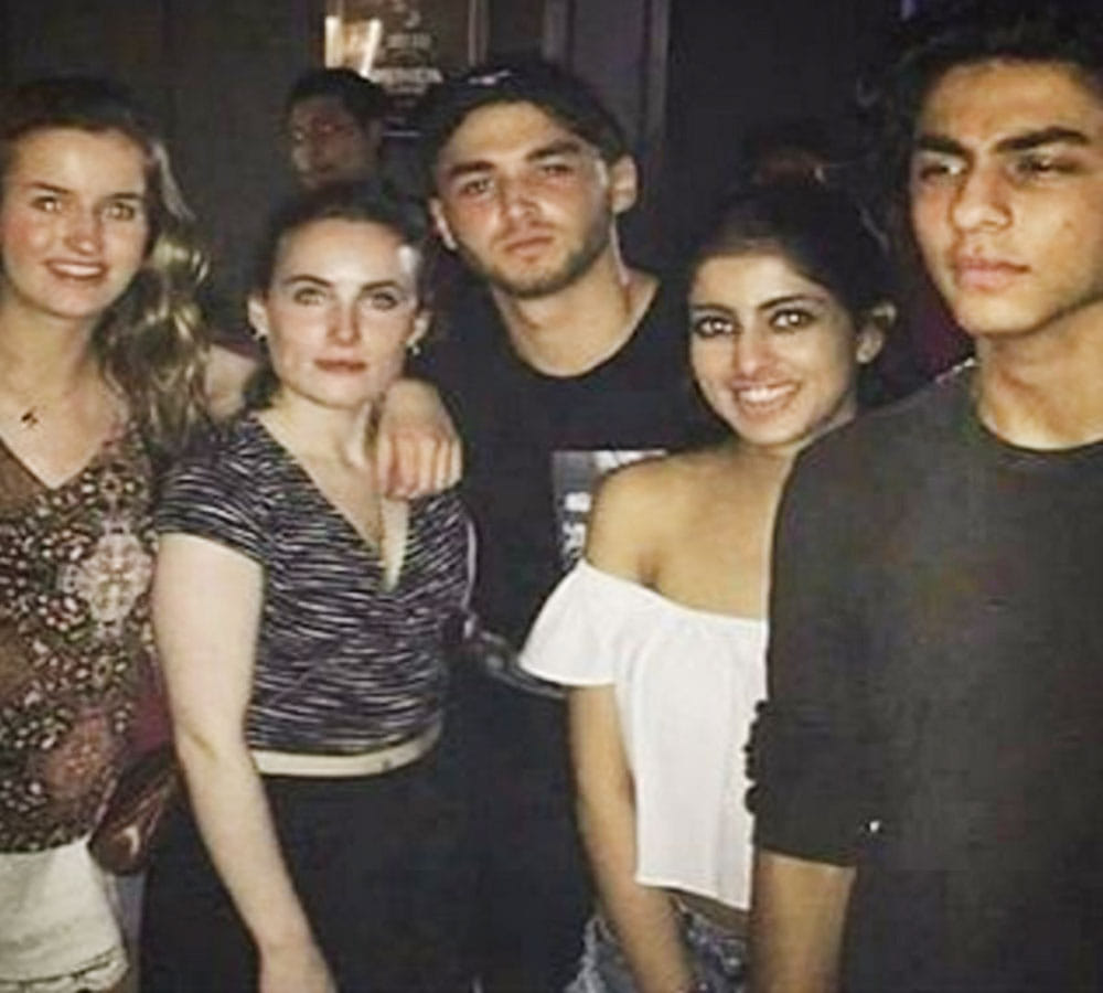 Amitabh Bachchan Granddaughter Navya Naveli Nanda Picture Wearing Bikini Is Going Viral