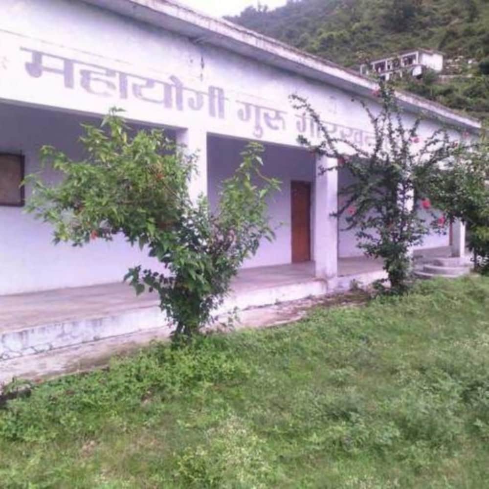 yogi aditynath college principal is muslim