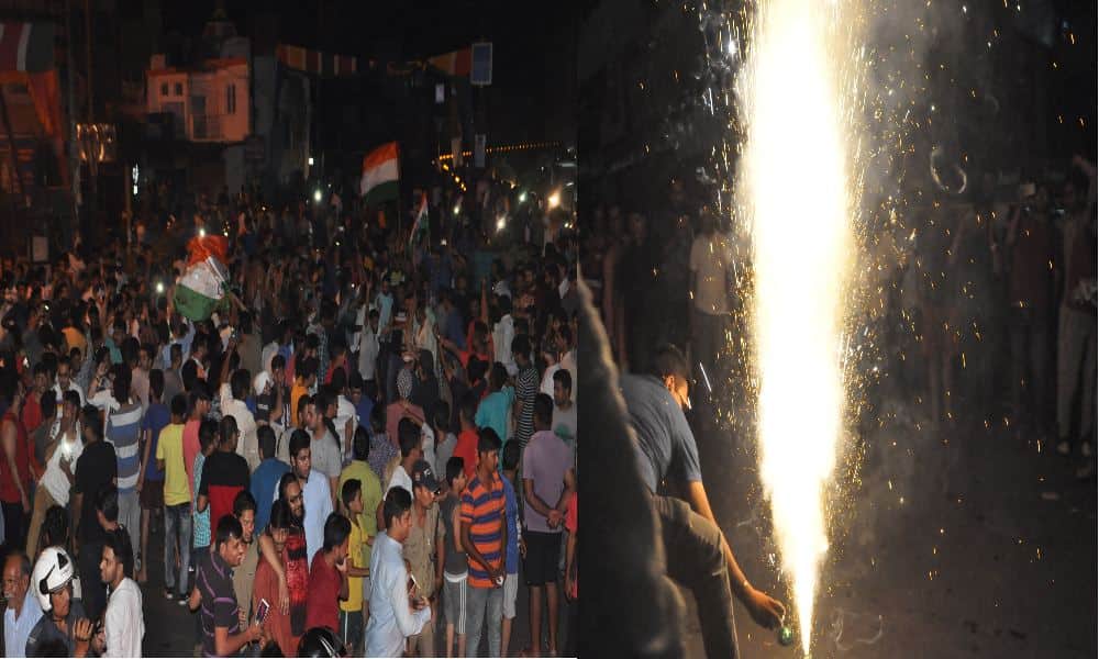  champions trophy 2017 celebration of India victory in Dhoni laws house 