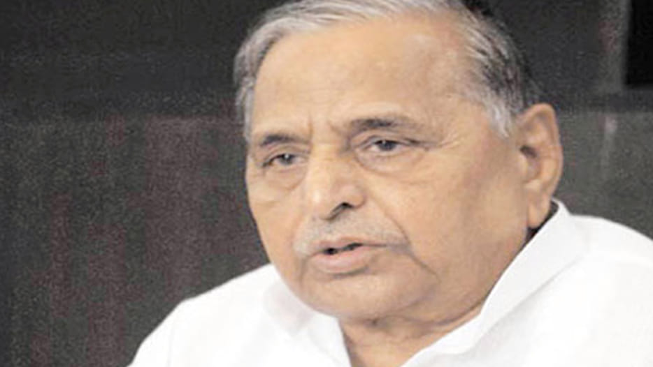 cm yogi invites all former up cms in dinner with modi