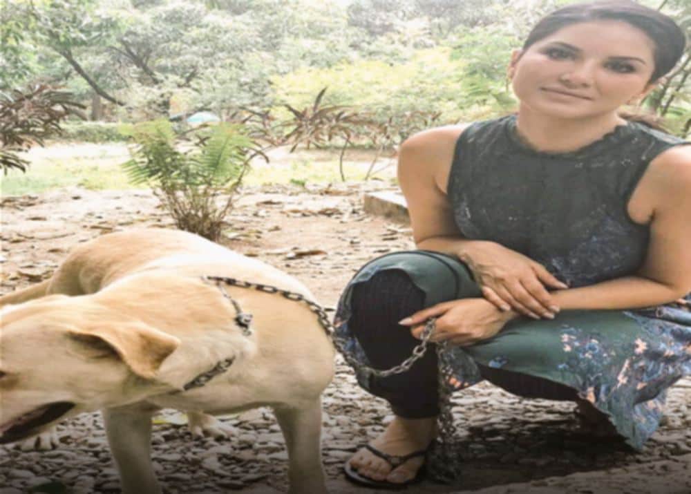 sunny leone makes a new friend bella during mtv roadies shooting