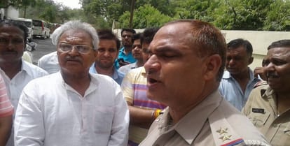 Twenty lakhs from the BJP leaders fortune, friction in the administration