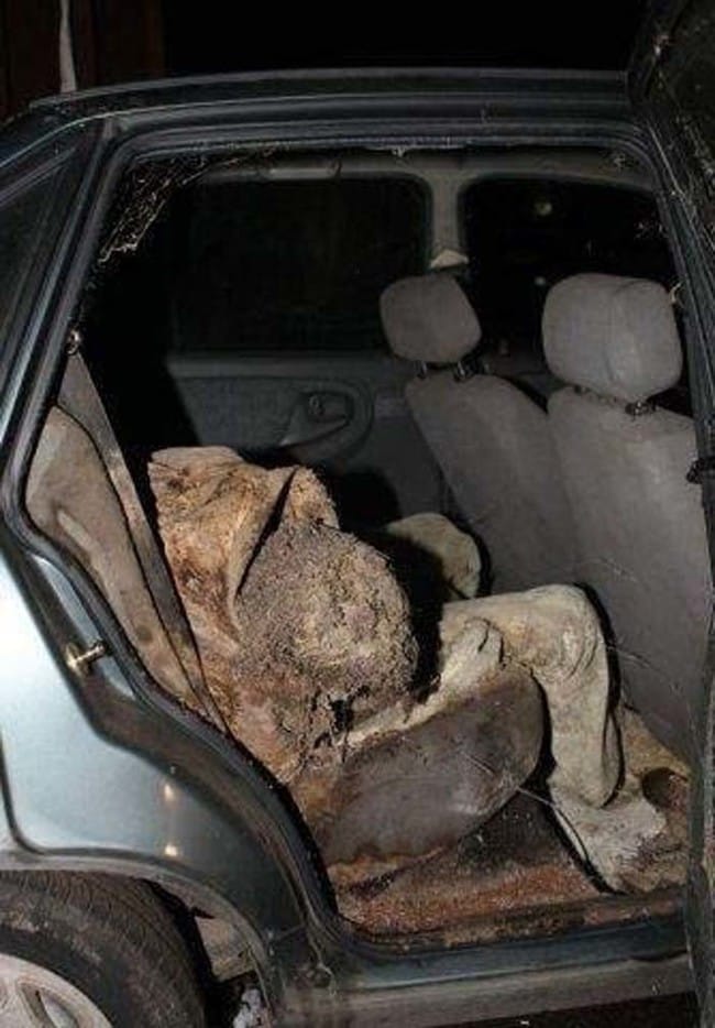 Missing man found dead in his own car Over 2 Years.
