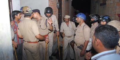 Muzaffarnagar in again bawal, fire in the house, officer posted