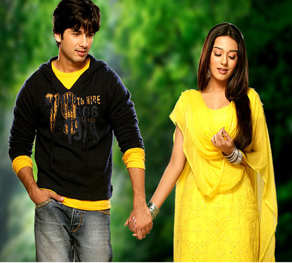 Actress Amrita Rao unknown facts, left film with Ranbir under YashRaj Films due to a kiss