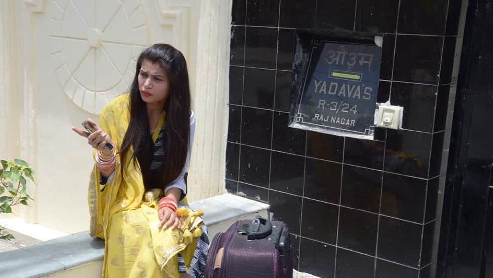 former block pramukh daughter in law sitting on dharna against dowry in ghaziabad