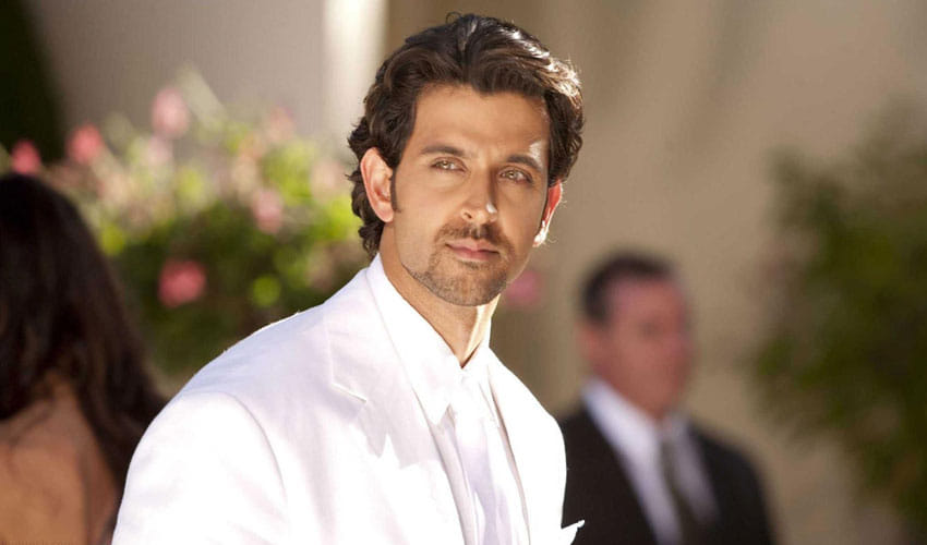Hrithik Roshan To Play Anand Kumar Of Super 30 In Vikas Bahl Next Film