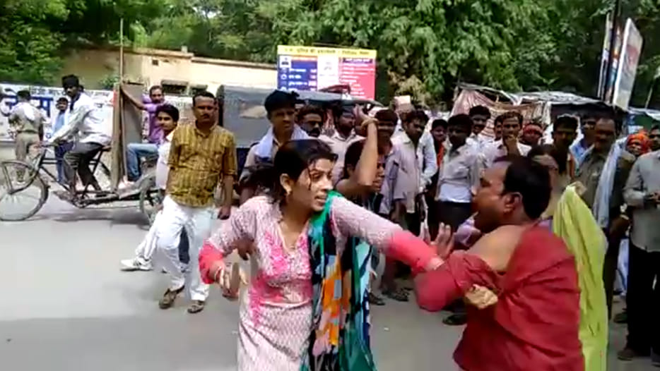 rioting in unnao police station