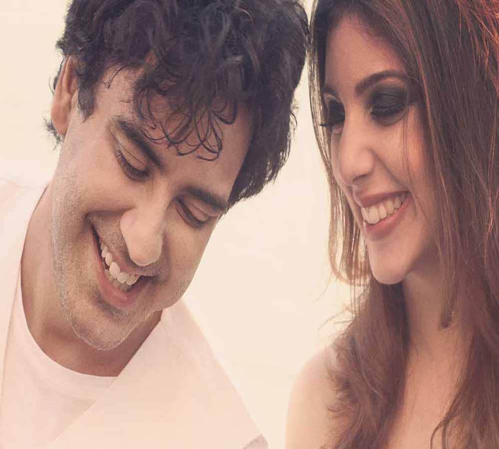pooja bedi and band of boys supports actor karan singh oberoi