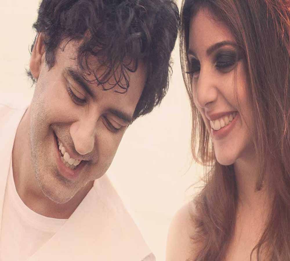 Popular TV actor Karan Oberoi a reigning star of indie music industry band of boys