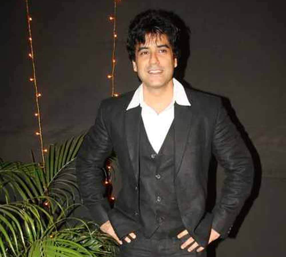 karan oberoi rape case lawyer arrested for attack on victim
