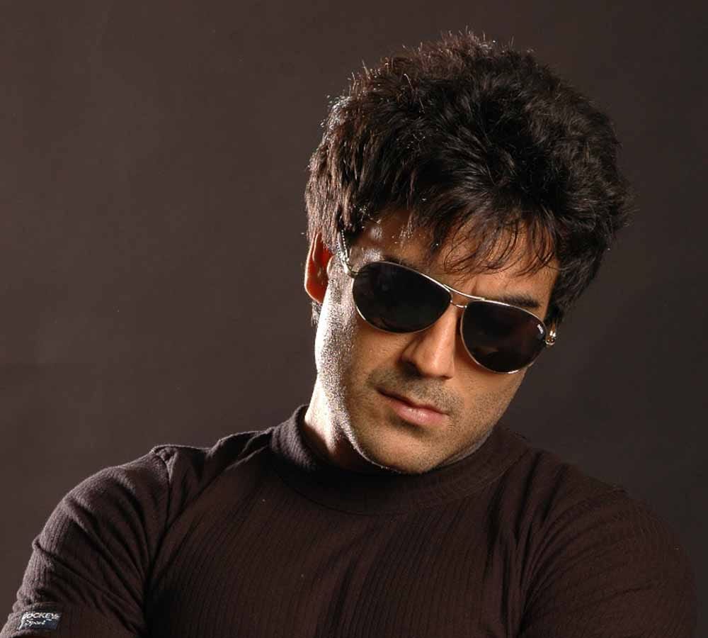 Karan Oberoi sister Gurbani files a police complaint against his ex girlfriend for doing witchcraft