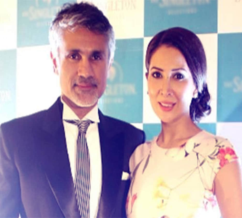 Actress Kim sharma Completed Her Divorce Proceedings !
