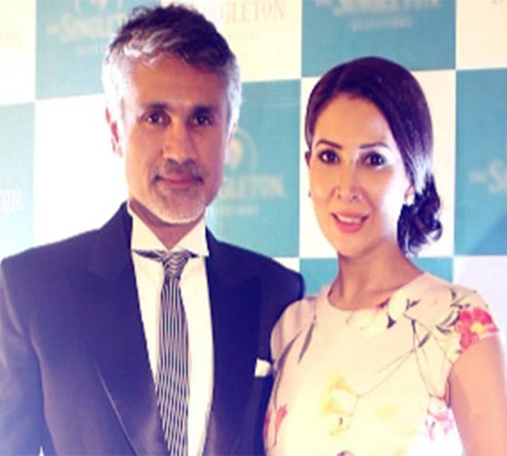 Actress Kim sharma Completed Her Divorce Proceedings !
