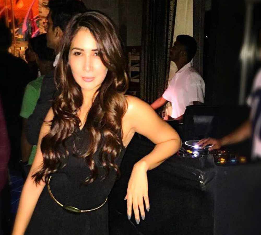 Kim Sharma working for free and found love again in designer Arjun Khanna
