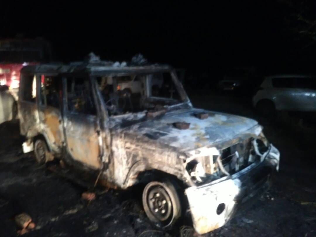 in agra mob open fire on police after murder