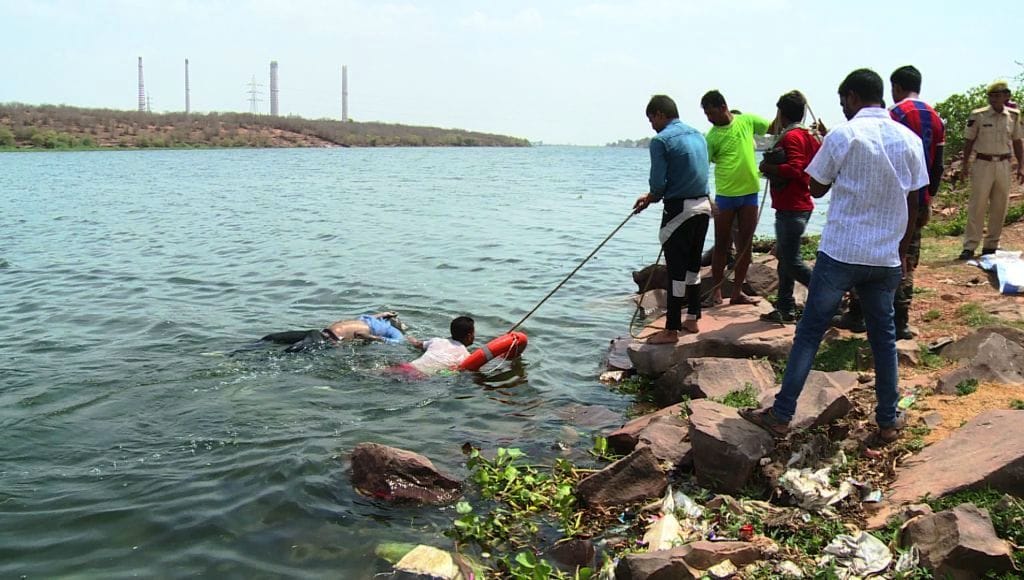dead body found in river chambal in kota 