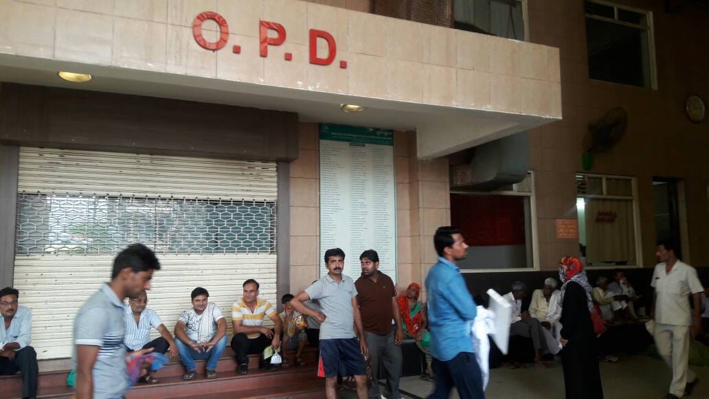 in agra private doctors are on strike and government hospitals are in bad condition