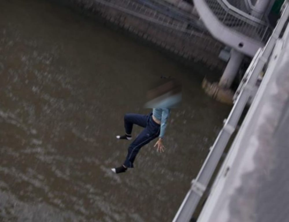 girl try to commit suicide in love affair