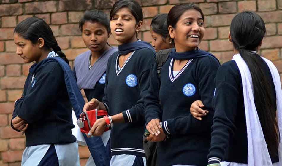 yogi goverment will give ten thousand rupee help every girl who passed tenth 