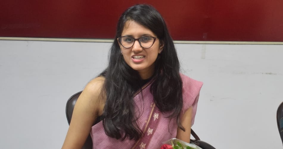upsc topper navya single Special interview and success tips
