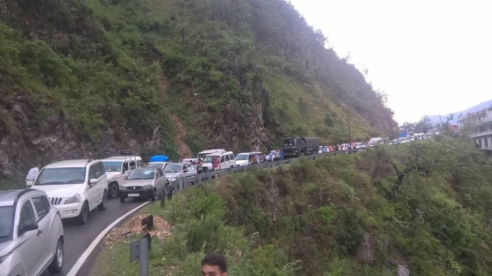  highway blocked due to heavy rain in uttarakhand 