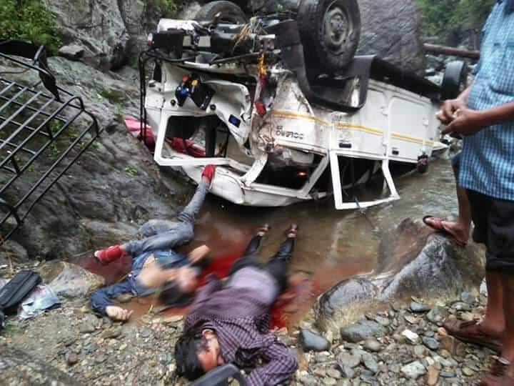 max vehicle fell into vedani river