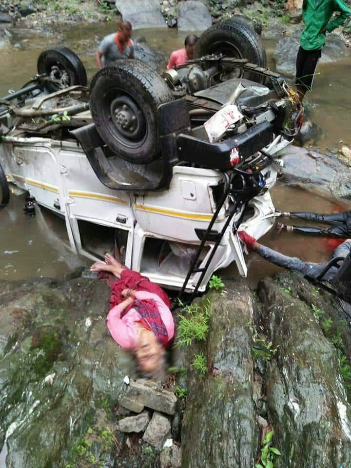 max vehicle fell into vedani river