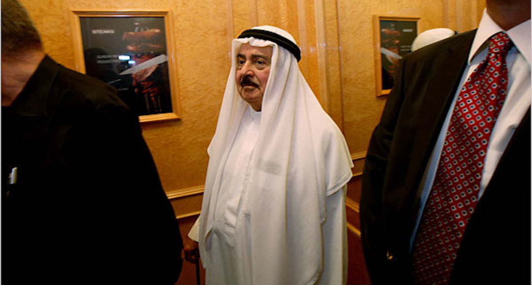 Adnan Khashoggi: Saudi billionaire arms dealer dies aged 82