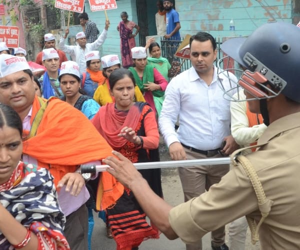 lathicharge on computer anudeshak in lucknow in uttar pradesh.