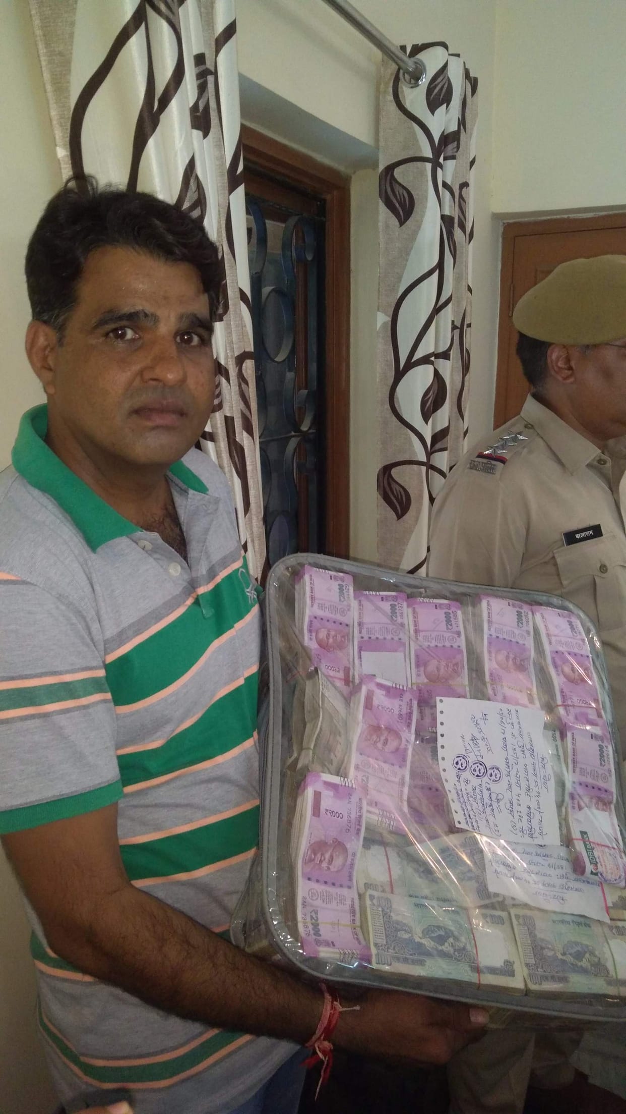  Arrested servant who ran away after stole Rs 60 lakh in Jaipur