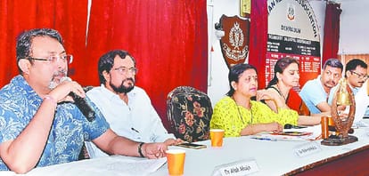 clinic closed due to protest of private doctors 