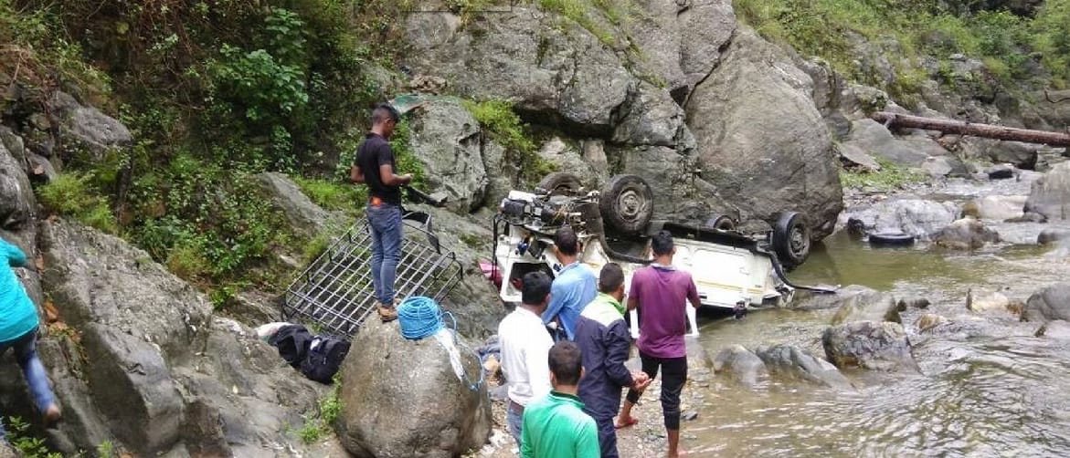 Three killed, eight injured in Max Jeep ditch