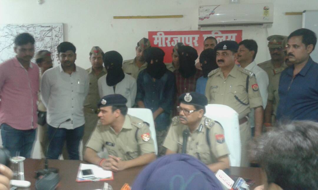 four person arrested in charge of break rajiv gandhi statue